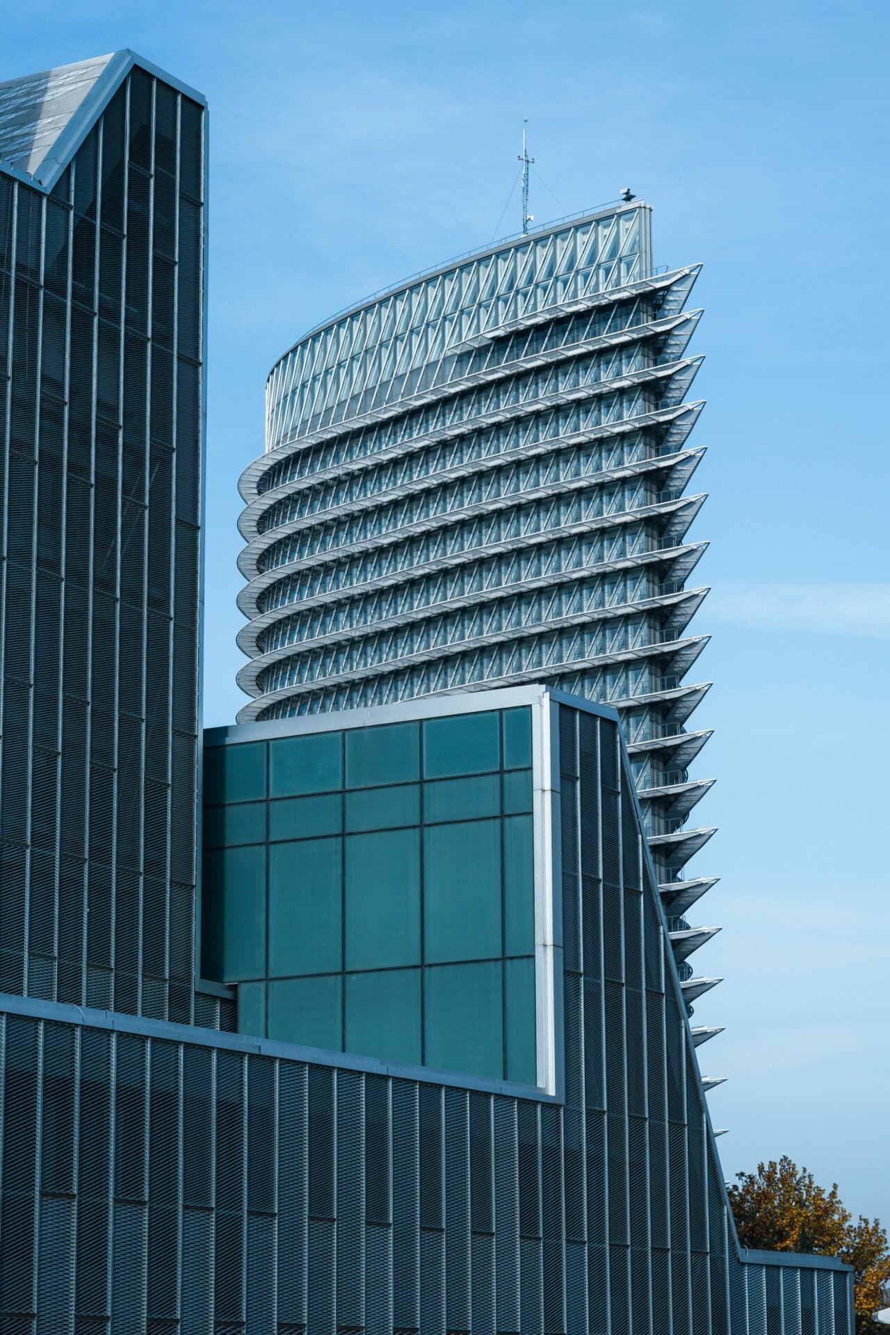 Torre del Agua and Palacio de Congresos in Zaragoza